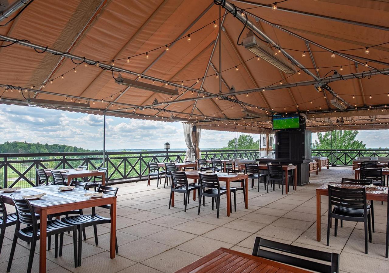 Hotel Chateau Bromont Exterior photo