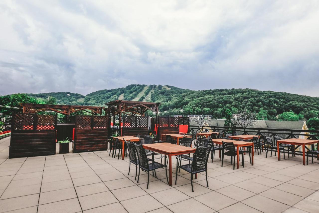 Hotel Chateau Bromont Exterior photo